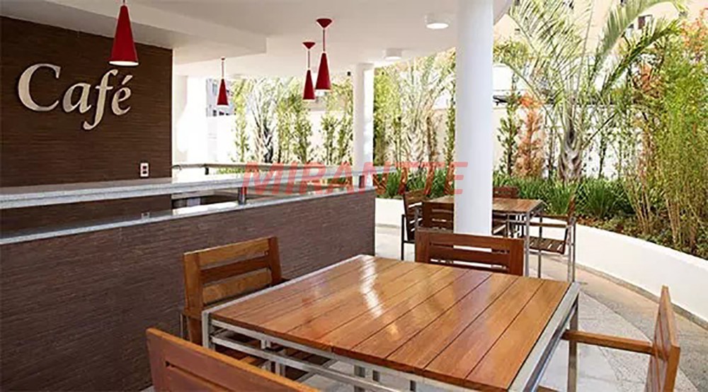 Conjunto comercial em Santa Teresinha