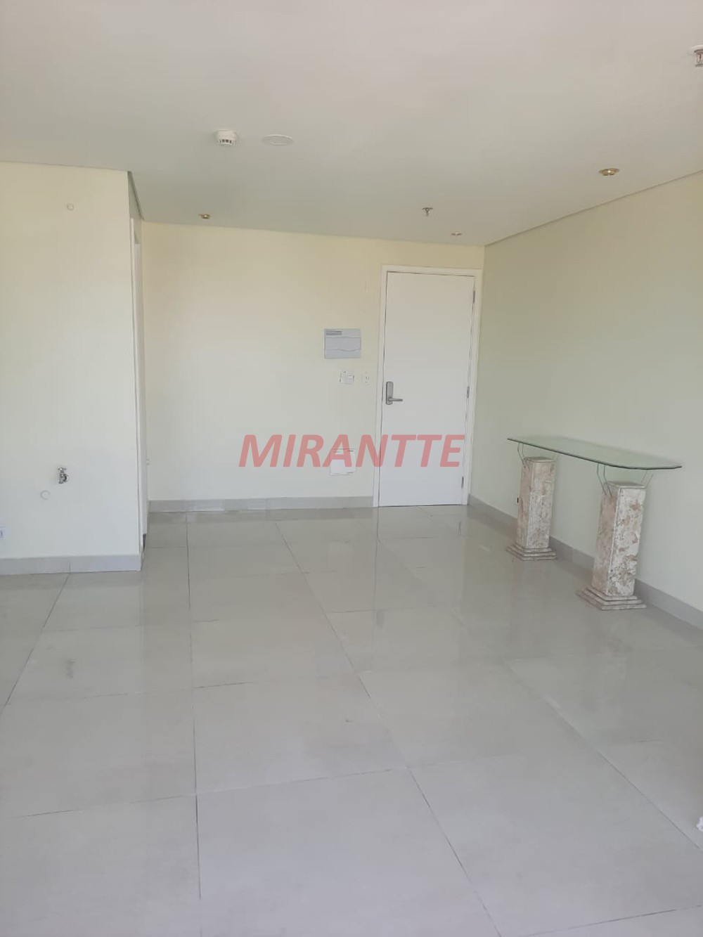 Conjunto comercial em Santa Teresinha