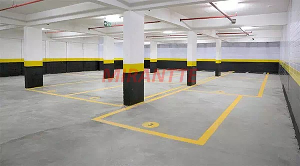 Conjunto comercial em Santa Teresinha