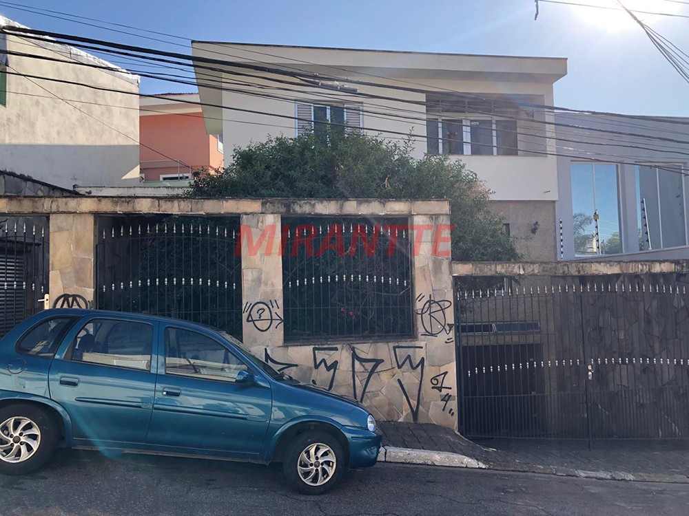 Sobrado de 259m² com 3 quartos em Santa Terezinha