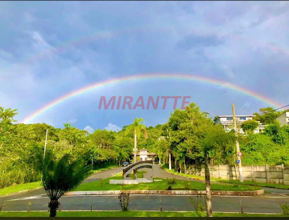Terreno de 293m² em Jardim Peri