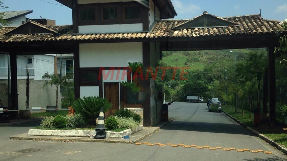 Terreno de 293m² em Jardim Peri