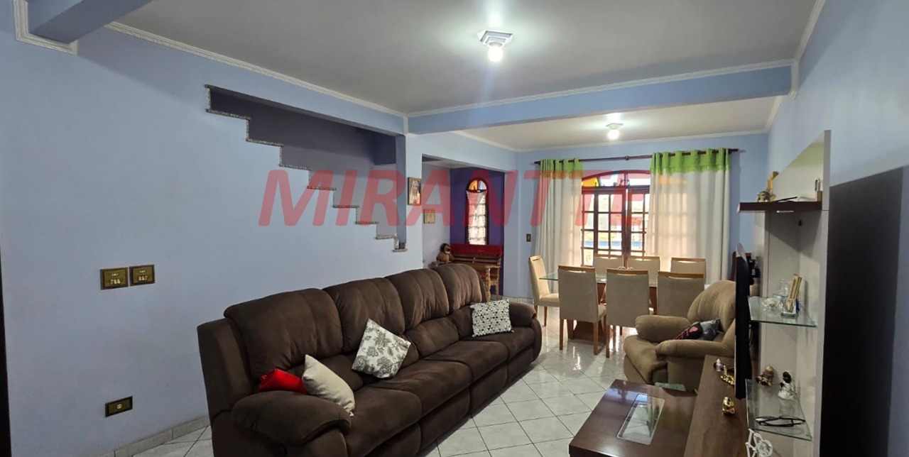 Sobrado de 326m² com 3 quartos em Jardim Felicidade