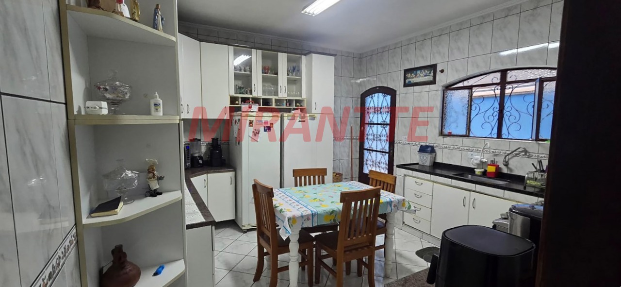 Sobrado de 326m² com 3 quartos em Jardim Felicidade