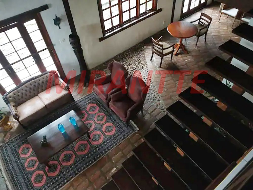 ChÁcara de 750m² com 5 quartos em Parque Nova Cipó
