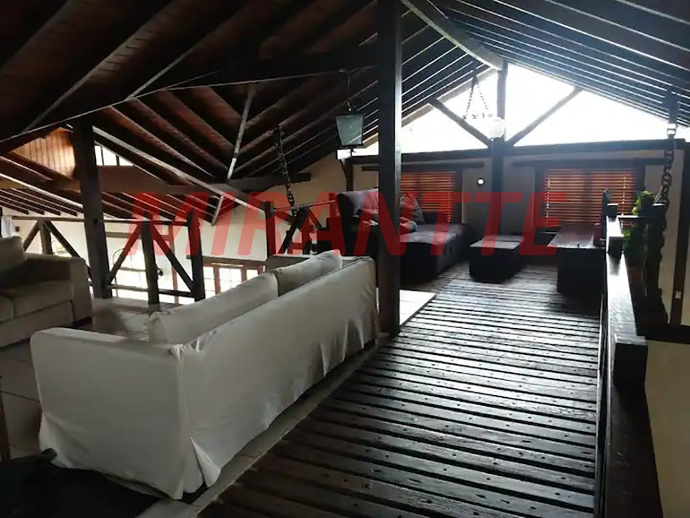 ChÁcara de 750m² com 5 quartos em Parque Nova Cipó