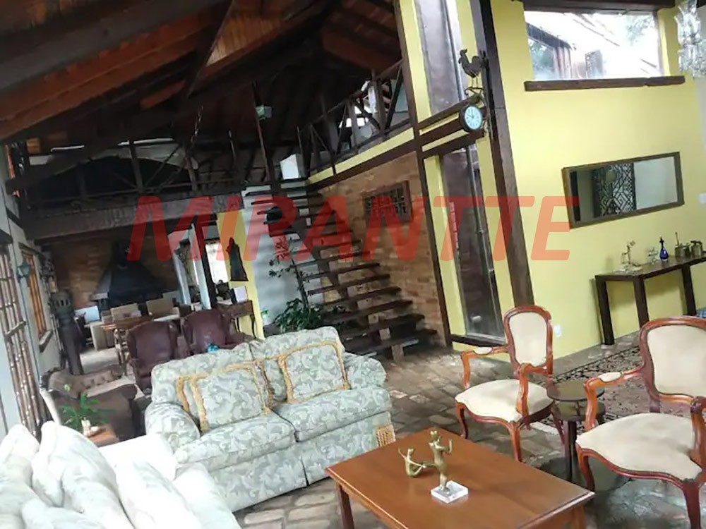 ChÁcara de 750m² com 5 quartos em Parque Nova Cipó