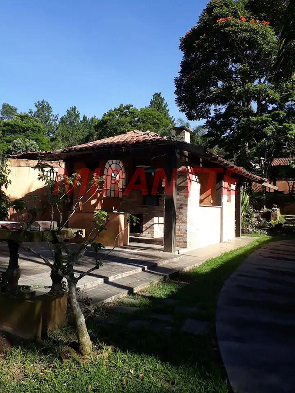 ChÁcara de 750m² com 5 quartos em Parque Nova Cipó