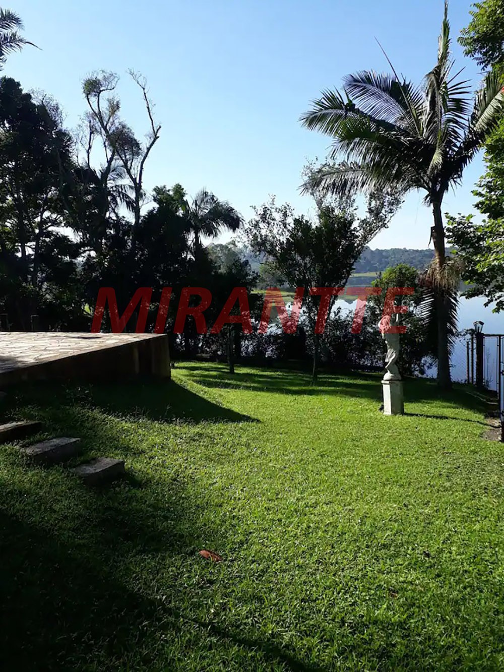 ChÁcara de 750m² com 5 quartos em Parque Nova Cipó