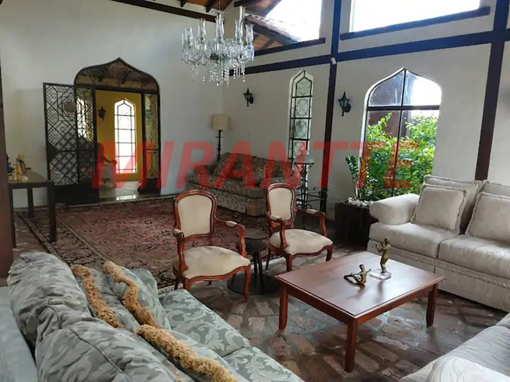 ChÁcara de 750m² com 5 quartos em Parque Nova Cipó