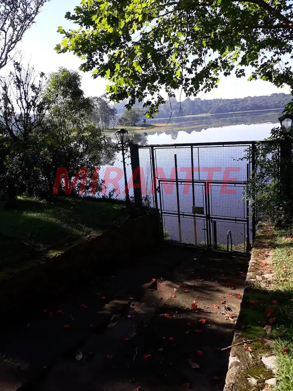 ChÁcara de 750m² com 5 quartos em Parque Nova Cipó