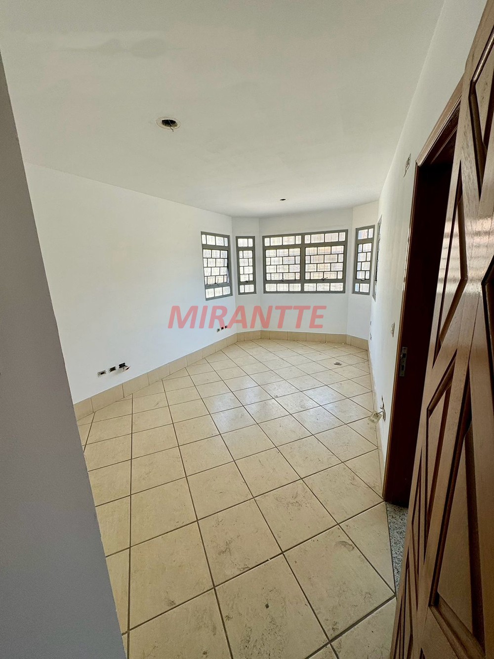 Comercial de 1062m² em Aeroporto Guarulhos