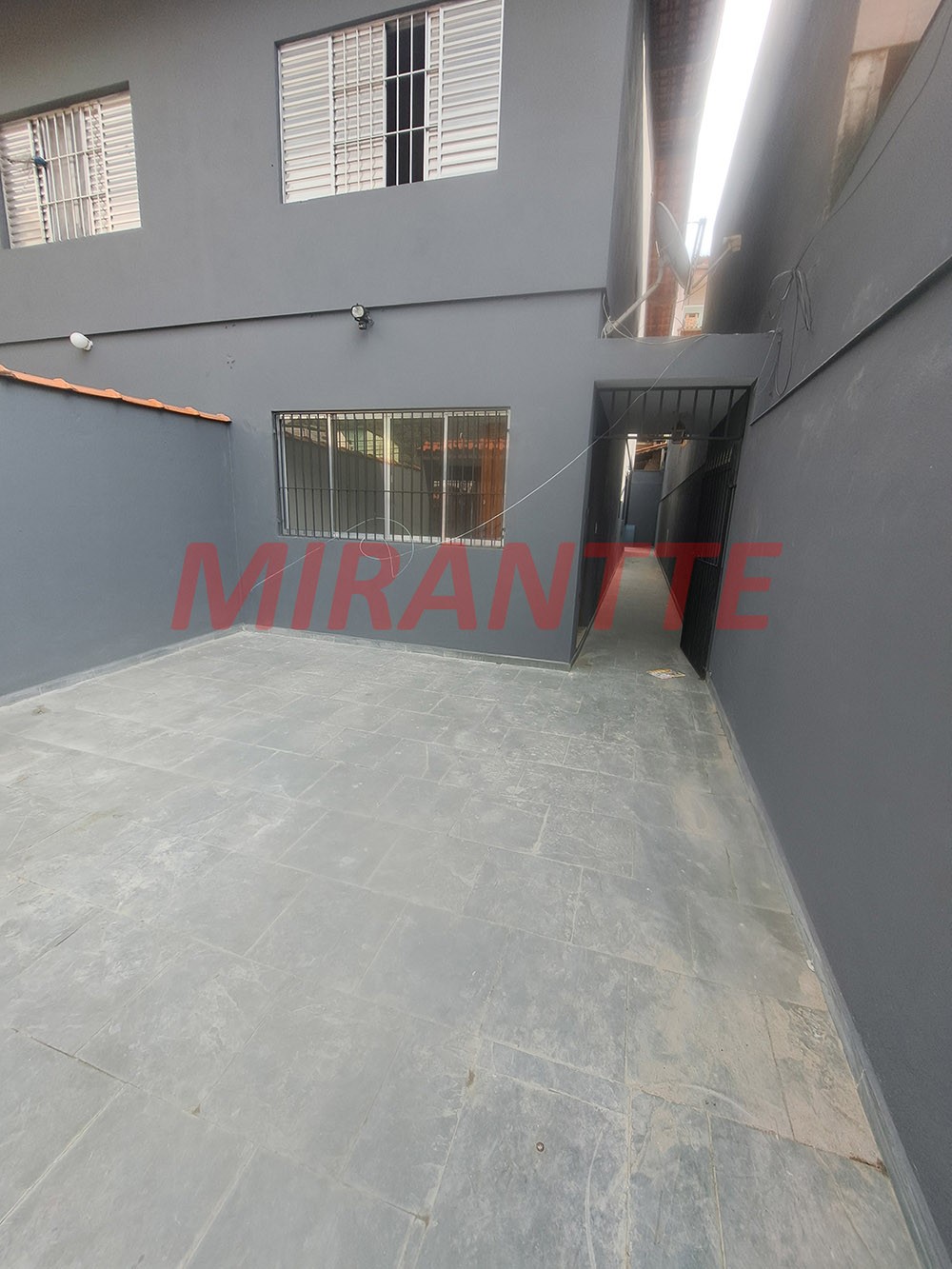 Sobrado de 120m² com 2 quartos em Jardim Peri
