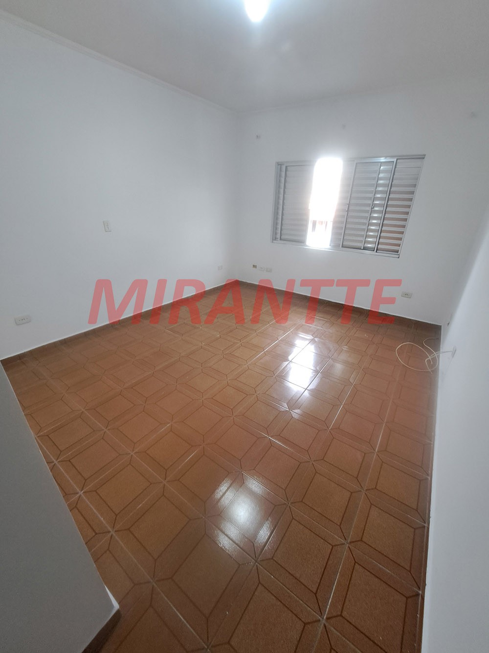 Sobrado de 120m² com 2 quartos em Jardim Peri
