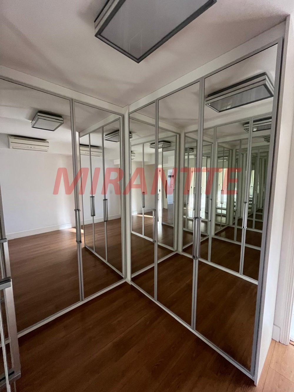 Apartamento de 140m² com 3 quartos em Perdizes
