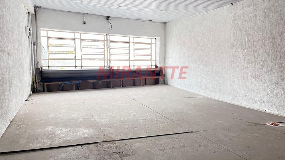 Comercial de 151m² em Luz