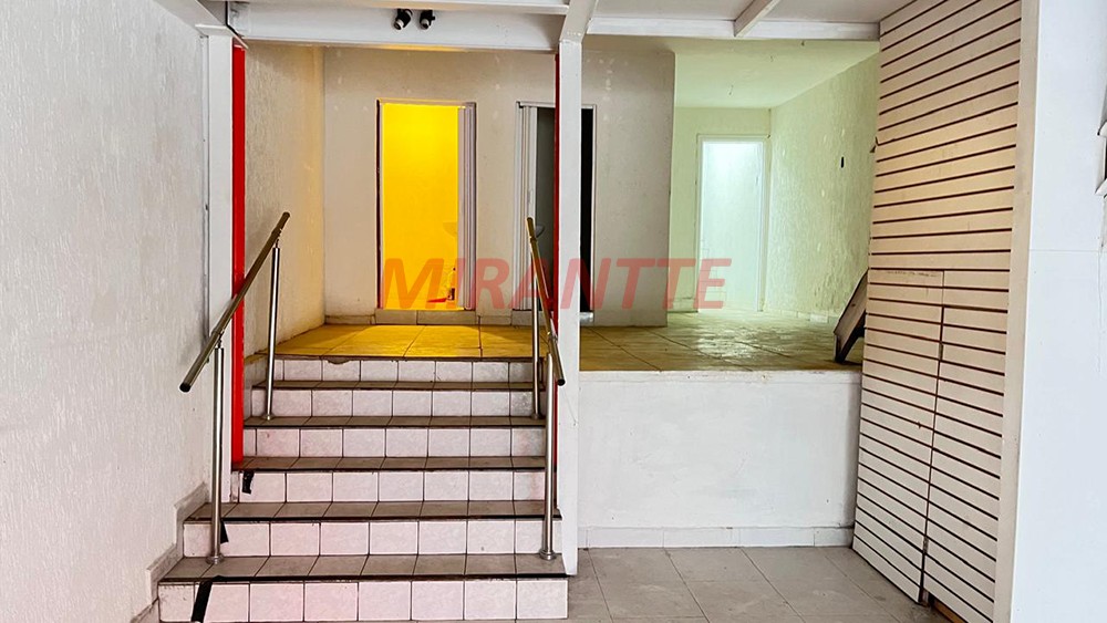 Comercial de 151m² em Luz