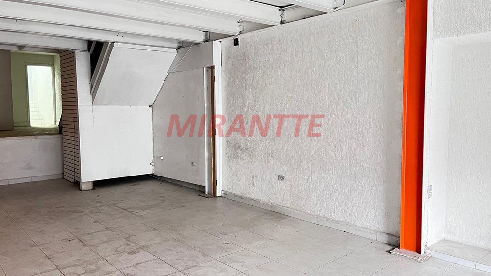 Comercial de 151m² em Luz