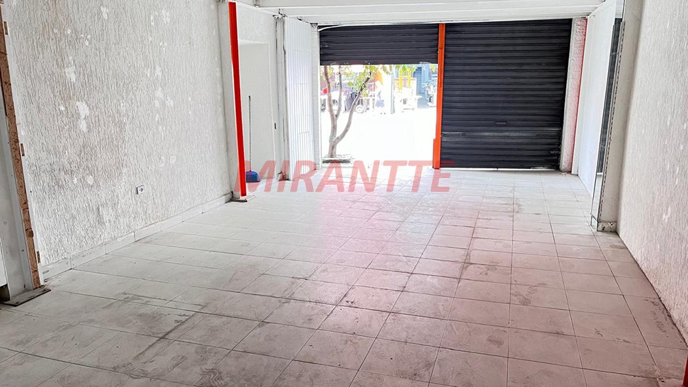 Comercial de 151m² em Luz