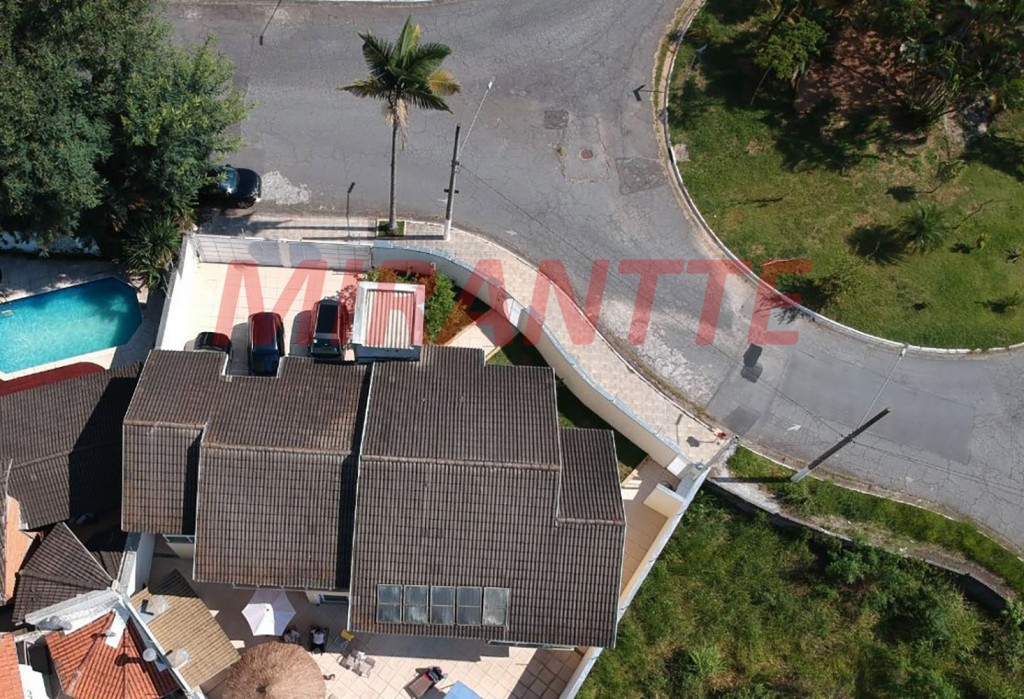 Sobrado de 400m² com 4 quartos em City América