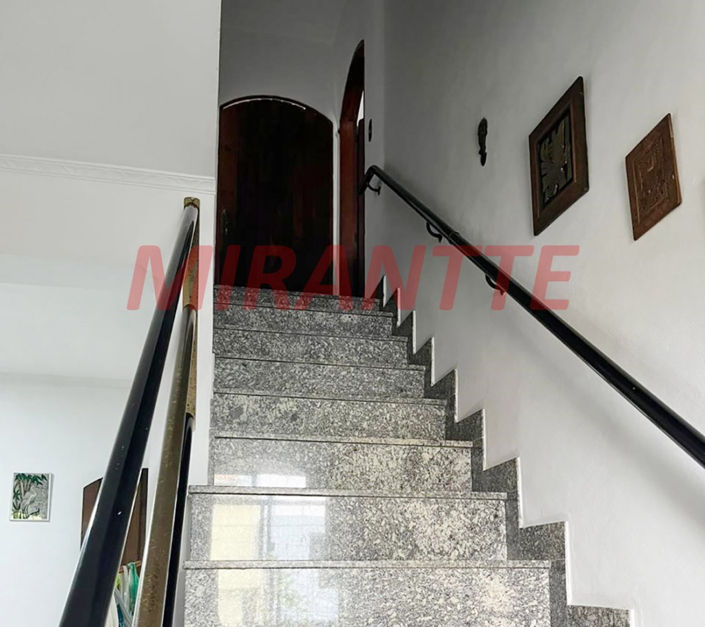 Sobrado de 150m² com 3 quartos em Jardim Tremembé