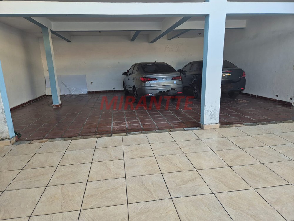 Sobrado de 186m² com 3 quartos em Limão