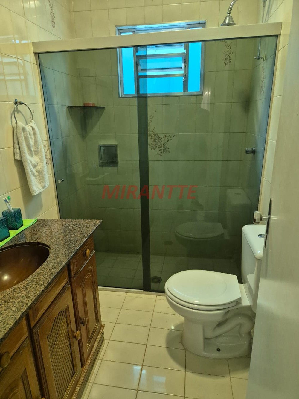 Sobrado de 186m² com 3 quartos em Limão