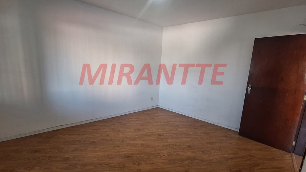 Sobrado de 317m² com 4 quartos em Parque Mandaqui