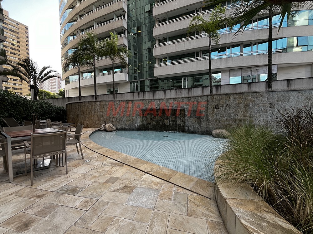 Apartamento de 52m² com 2 quartos em Consolação