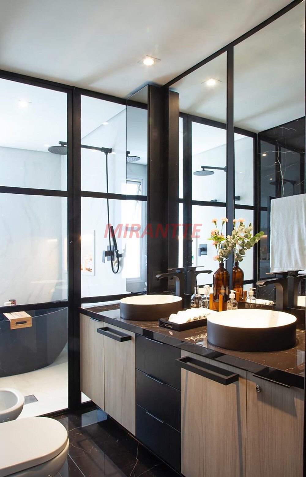 Apartamento de 231m² com 4 quartos em Santana