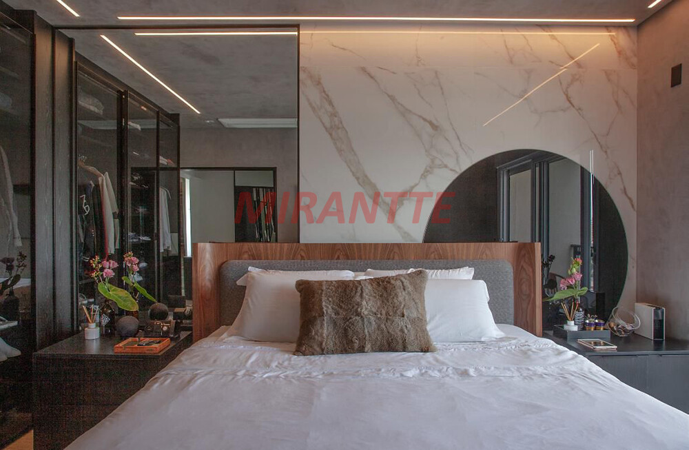 Apartamento de 231m² com 4 quartos em Santana
