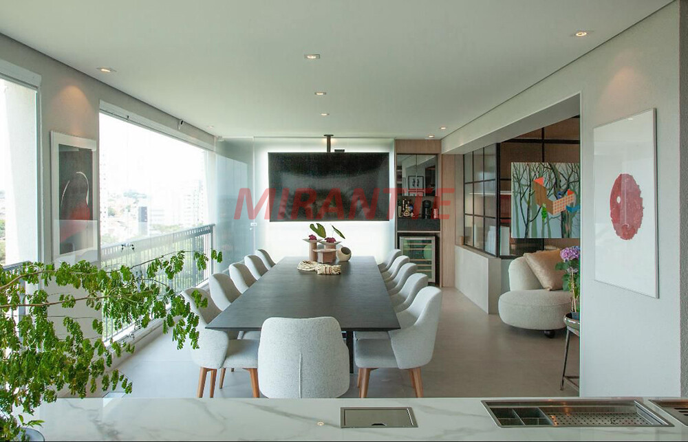 Apartamento de 231m² com 4 quartos em Santana