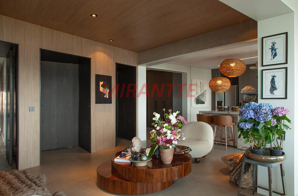 Apartamento de 231m² com 4 quartos em Santana