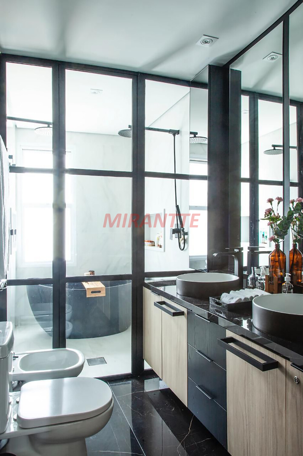 Apartamento de 231m² com 4 quartos em Santana