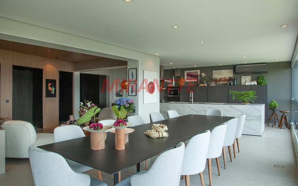 Apartamento de 231m² com 4 quartos em Santana