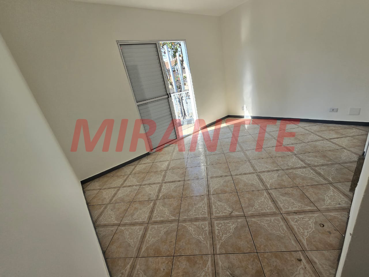 Sobrado de 174m² com 3 quartos em Jardim Santa Cecília