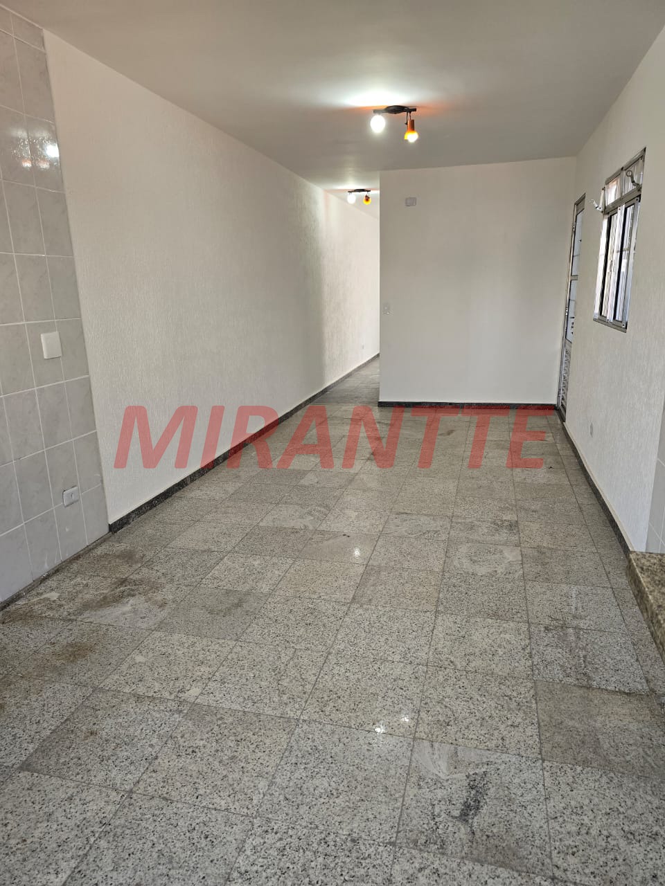 Sobrado de 174m² com 3 quartos em Jardim Santa Cecília