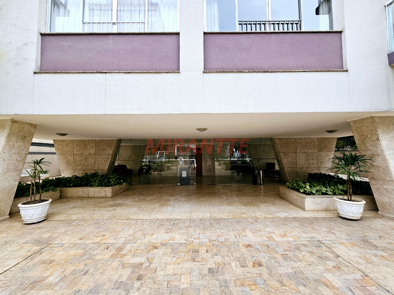 Apartamento de 187m² com 3 quartos em Itaim Bibi