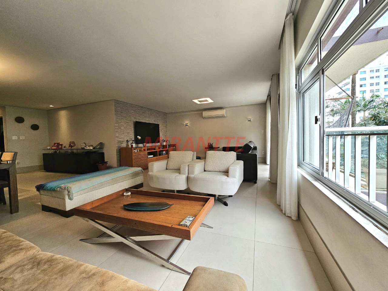 Apartamento de 187m² com 3 quartos em Itaim Bibi