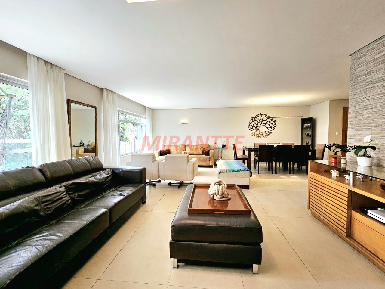 Apartamento de 187m² com 3 quartos em Itaim Bibi