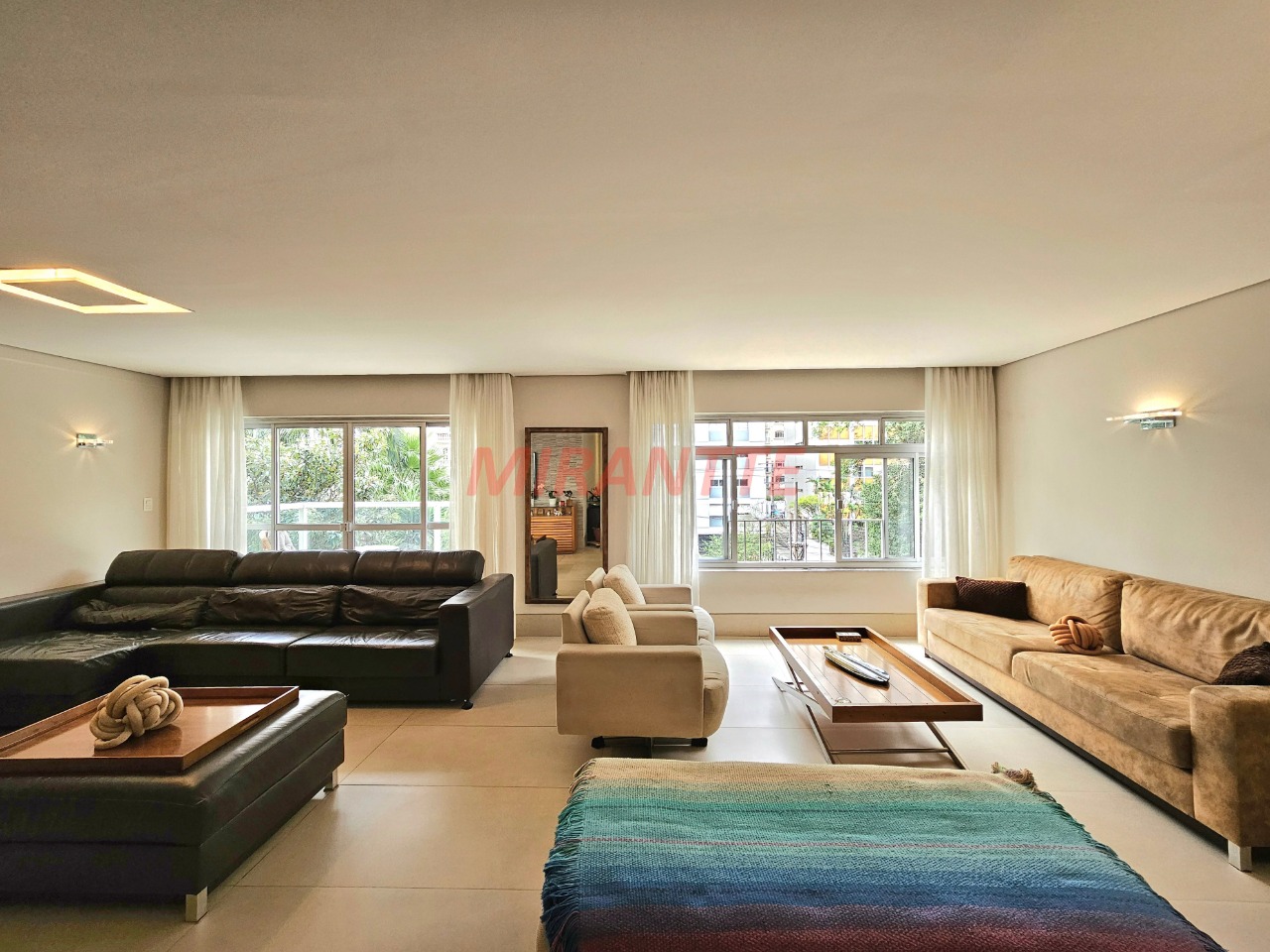 Apartamento de 187m² com 3 quartos em Itaim Bibi