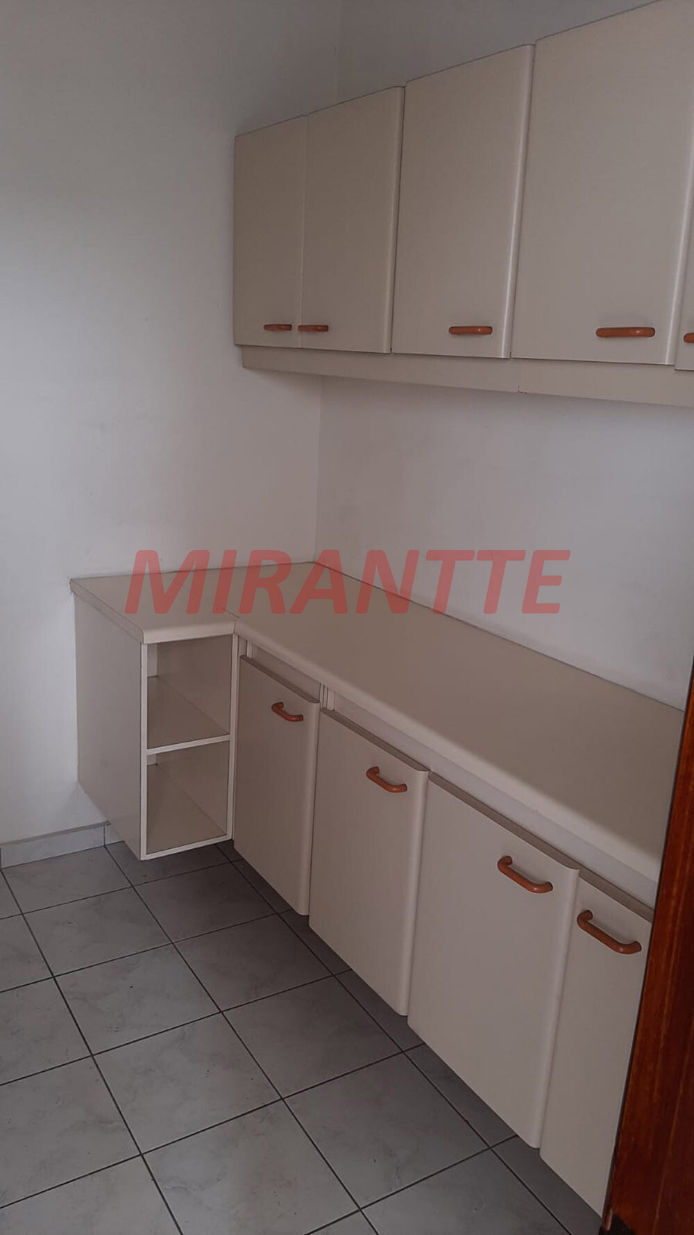 Sobrado de 280m² com 5 quartos em Vila Santa Teresinha