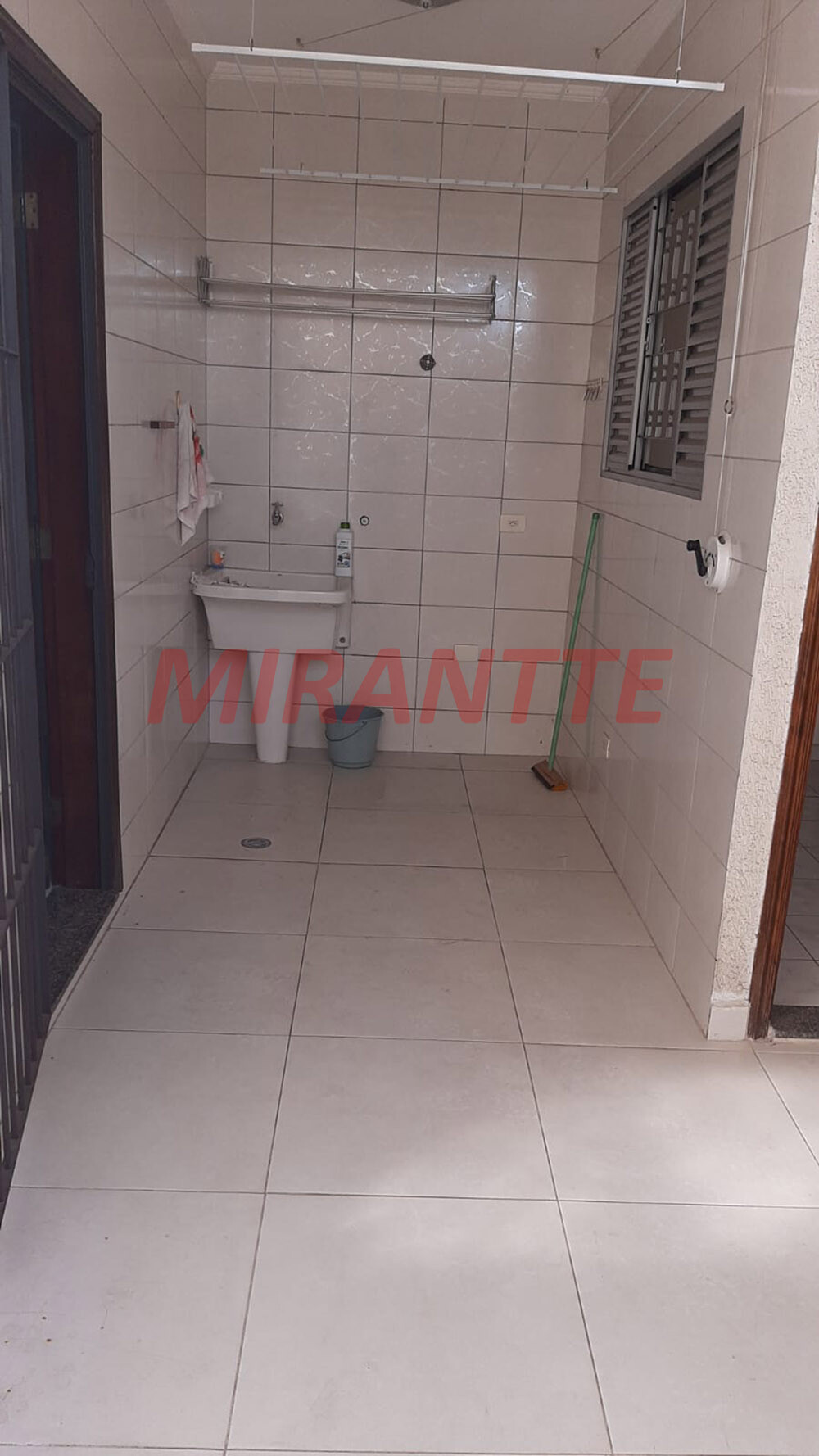 Sobrado de 280m² com 5 quartos em Vila Santa Teresinha