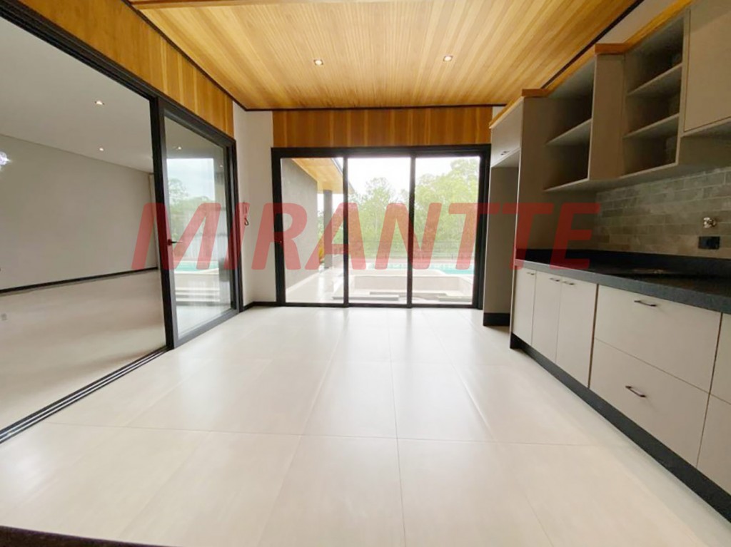 Casa terrea de 500m² com 4 quartos em Centro