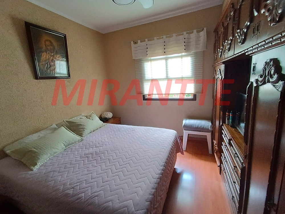 Casa terrea de 200m² com 4 quartos em Vila Galvão