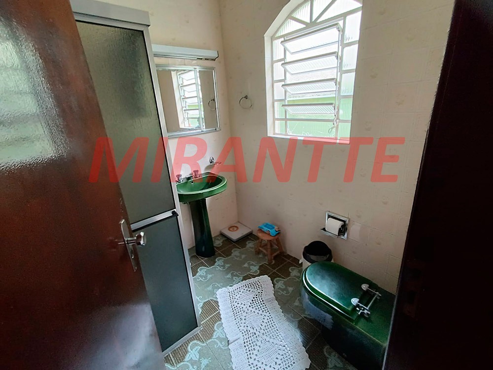 Casa terrea de 200m² com 4 quartos em Vila Galvão