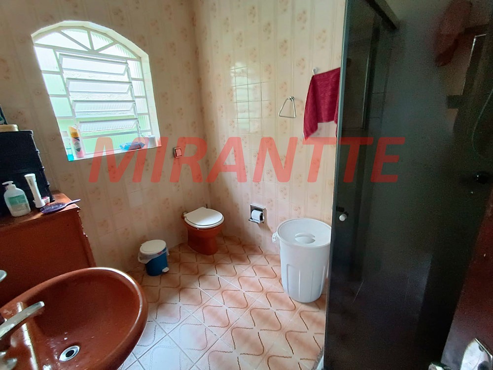 Casa terrea de 200m² com 4 quartos em Vila Galvão