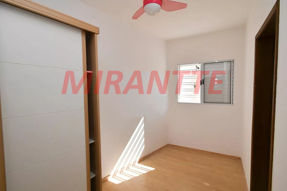 Cond. fechado de 0.72m² com 2 quartos em Vila Isolina Mazzei
