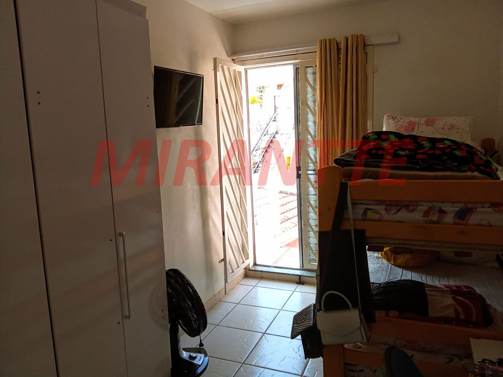 Sobrado de 225m² com 3 quartos em Jardim Peri