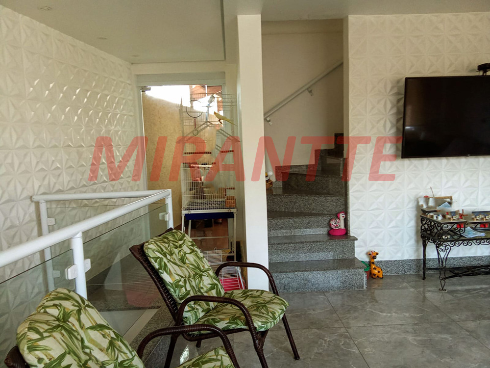 Sobrado de 225m² com 3 quartos em Jardim Peri